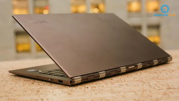 Đánh giá laptop Lenovo Yoga 920