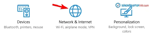 Khi cửa sổ Cài đặt mở ra, hãy truy cập Network & Internet